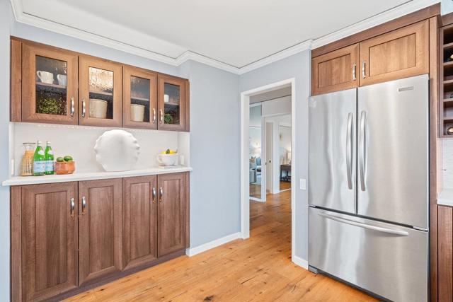 877 Balboa Lane, Foster City CA: https://media.crmls.org/mediaz/63326f52-67b4-4604-b098-99b43c9ca13b.jpg