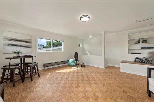 Image 21 of 34 For 1231 Claremont Drive