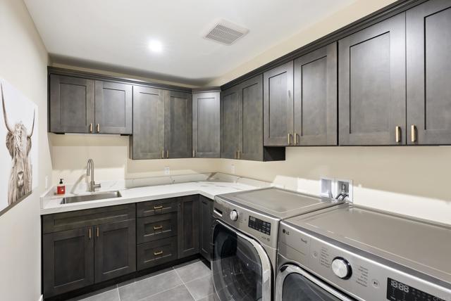 Detail Gallery Image 17 of 20 For 2319 Cambridge, Cardiff By The Sea,  CA 92007 - 3 Beds | 3/1 Baths