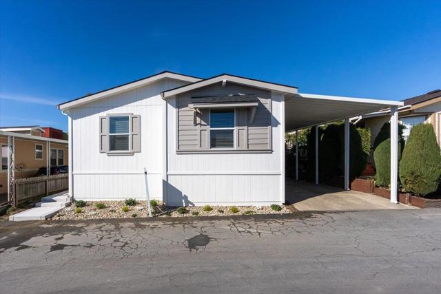 144 Holm Road, Watsonville CA: https://media.crmls.org/mediaz/6332a9bd-f4f7-4e94-851a-6d292dac4f7d.jpg