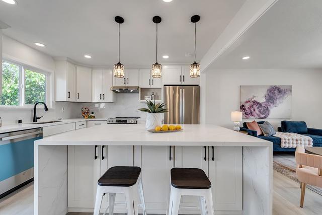 2068 Interbay Drive, San Jose CA: https://media.crmls.org/mediaz/6332fff9-98f7-4d37-9315-aaca94338239.jpg