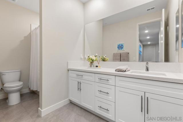 Image 21 of 43 For 6418 Fischer Way