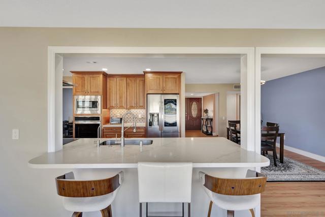 12486 Lomica Drive, San Diego CA: https://media.crmls.org/mediaz/63338690-7d9e-4aca-a92a-9ca657771bd4.jpg