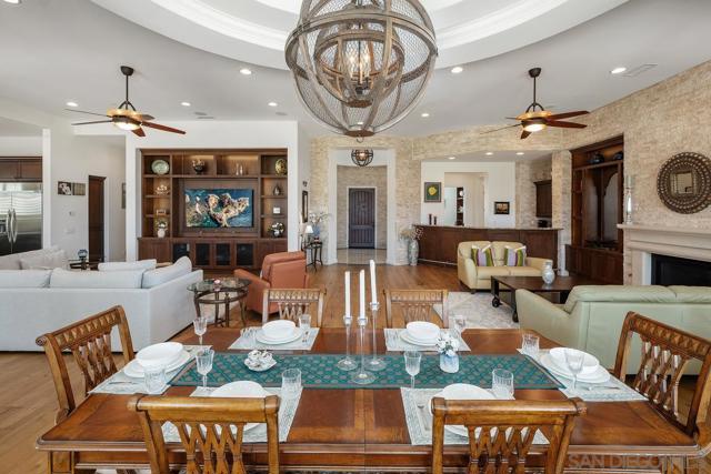 15674 Via Santa Pradera, San Diego CA: https://media.crmls.org/mediaz/63338c00-625d-487d-8c2f-b922ad4d8130.jpg