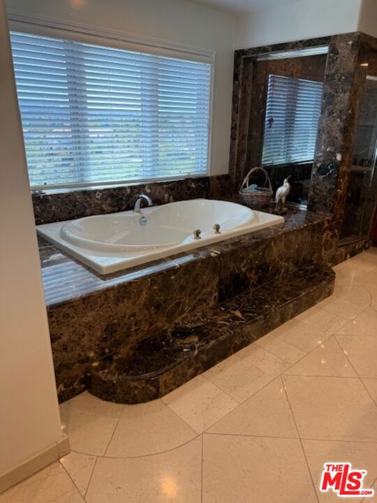 24942 Vista Verenda, Woodland Hills CA: https://media.crmls.org/mediaz/6333e6c2-f941-411b-8b69-a17a6d01fbb4.jpg