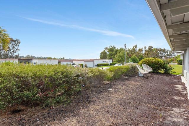 3630 Vista Campana S 6, Oceanside CA: https://media.crmls.org/mediaz/633428c0-b8a8-417b-9d04-964b0d7e9de4.jpg