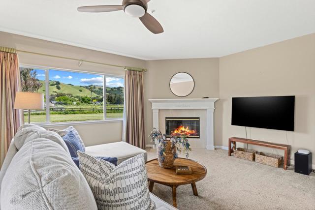 2340 Tennant Avenue, Morgan Hill CA: https://media.crmls.org/mediaz/6335fd0e-d976-44c3-90a3-1089ea4ba600.jpg