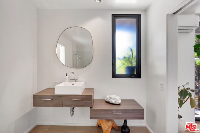 2020 Wattles Drive, Los Angeles CA: https://media.crmls.org/mediaz/6336c5be-84b0-44cb-b41a-ca22131a1ebd.jpg