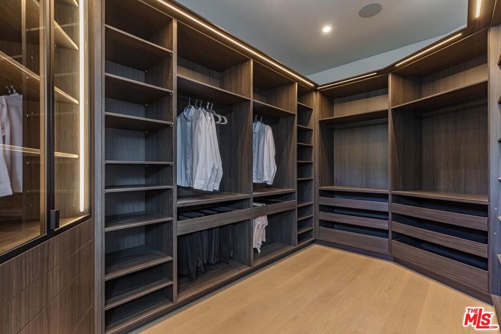 MLS #26872133 image #25