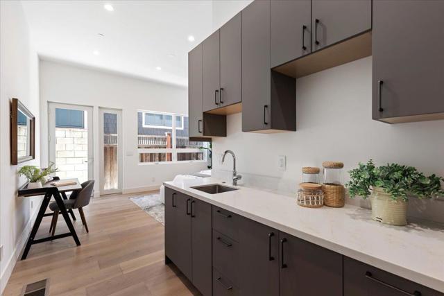 61 HILLTOP Drive, San Carlos CA: https://media.crmls.org/mediaz/633892a6-c24f-4fbd-9380-fdeaa7ce0e09.jpg