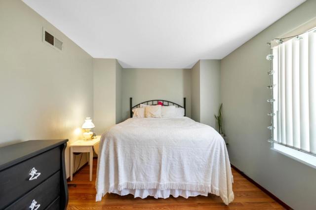 2280 Zoria Circle, San Jose CA: https://media.crmls.org/mediaz/633923b5-4eb2-4c37-a252-faf6ad2941d4.jpg