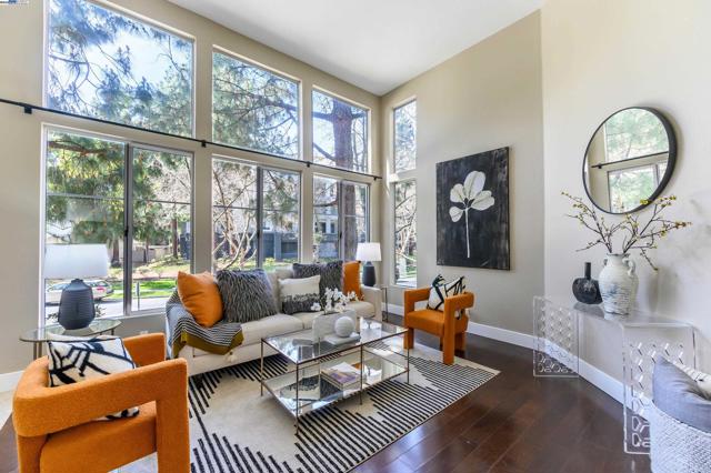 Image 6 of 29 For 440 Navaro Pl  115