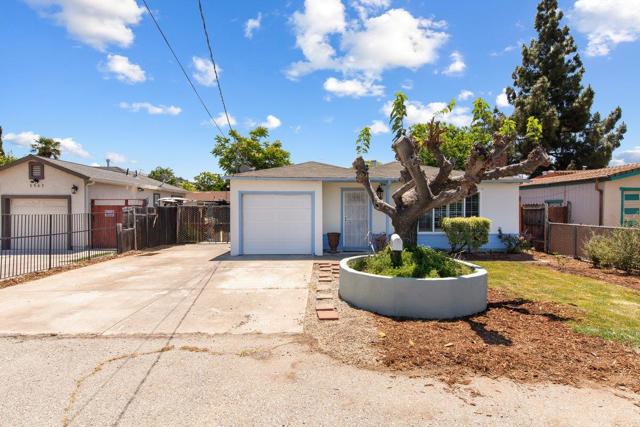 3552 E Hills Drive, San Jose CA: https://media.crmls.org/mediaz/633b6023-d831-488e-85d0-168d9a4be72e.jpg