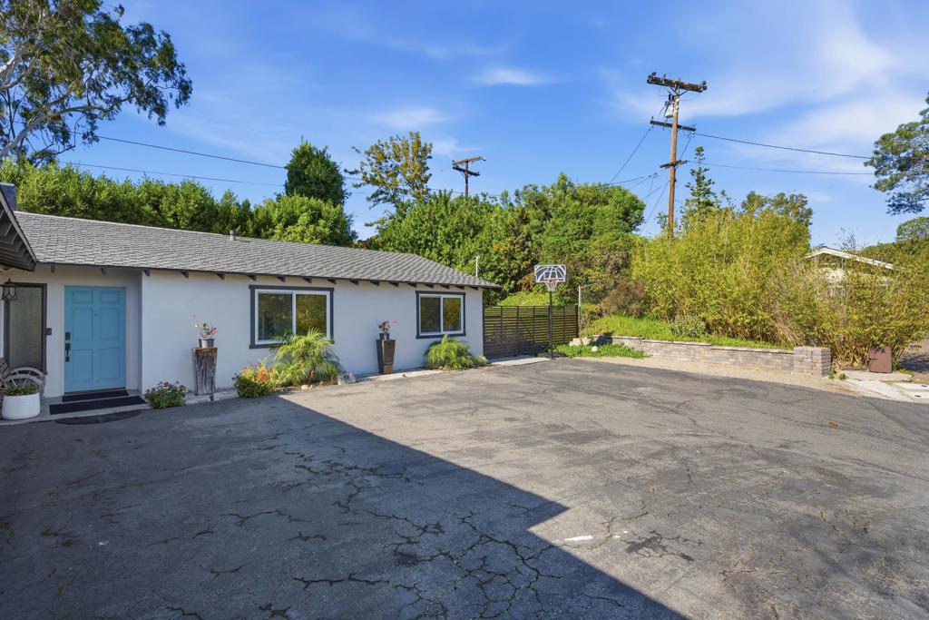 MLS #250035370SD image #16