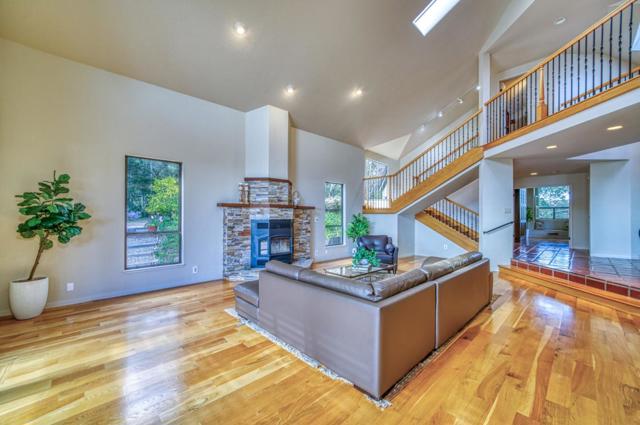 925 Skyward Drive, Aptos CA: https://media.crmls.org/mediaz/633b7084-bbdc-4fee-ba32-05a4cf8176eb.jpg