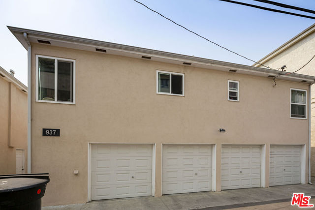 937 2nd Street, Santa Monica, California 90403, ,Multi-Family,For Sale,2nd,24370305