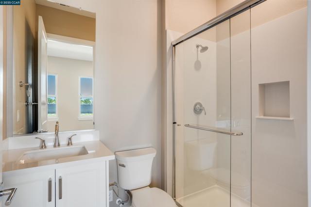 3161 Echo Way, Tracy CA: https://media.crmls.org/mediaz/633baea4-4ec6-4db4-a719-693856c91037.jpg