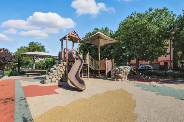 930 Highland Terrace, Sunnyvale CA: https://media.crmls.org/mediaz/633d47e8-466e-4ea1-bf6e-8358348bd590.jpg