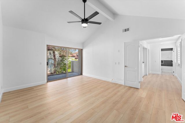 1003 Muirfield Drive, Newport Beach CA: https://media.crmls.org/mediaz/633d99e3-1655-45bb-a4c5-dad59b6195c3.jpg