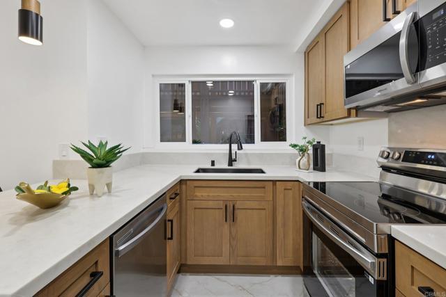 2600 Torrey Pines Road, La Jolla CA: https://media.crmls.org/mediaz/633e02e7-4b35-4bc5-9d65-a09121084ffa.jpg