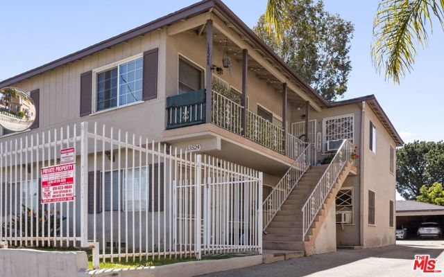13524 Vanowen Street photo 3