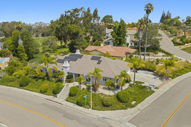 1176 LA SOMBRA Drive, San Marcos CA: https://media.crmls.org/mediaz/63404fef-2b2f-4a66-a770-06ec5217f41b.jpg