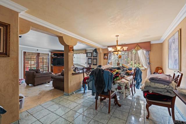 1134 Carlsbad Street, Spring Valley CA: https://media.crmls.org/mediaz/6342a2bb-d841-4c04-8cc7-2457ac17c98a.jpg