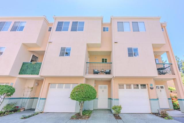 992 Alpine Terrace, Sunnyvale CA: https://media.crmls.org/mediaz/6342d4ba-ac08-4e21-b6ee-735199e96398.jpg