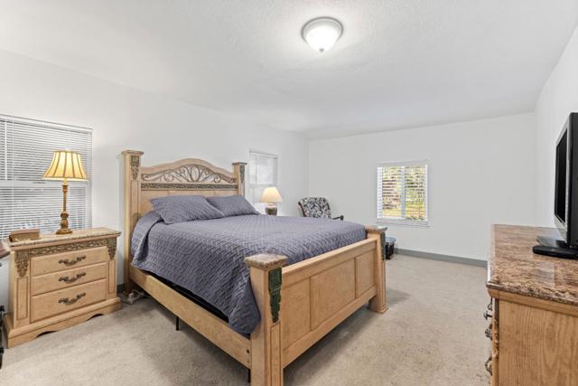 10395 Santa Teresa Boulevard, Gilroy CA: https://media.crmls.org/mediaz/63442e45-22d6-46a8-8655-6a51dee766c5.jpg