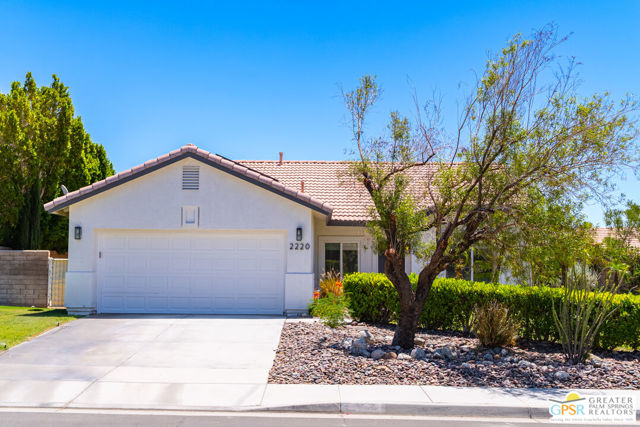 2220 N Paseo De Anza, Palm Springs CA: https://media.crmls.org/mediaz/63447fed-d6fb-487a-a7ec-8d9e84a90e5a.jpg