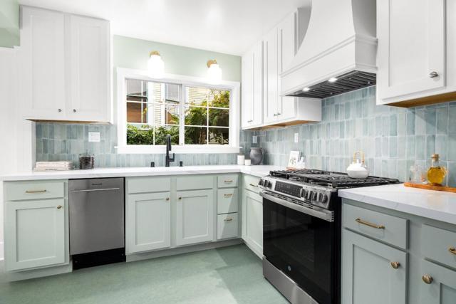 526 S Branciforte Avenue, Santa Cruz CA: https://media.crmls.org/mediaz/6344af3d-0f5c-48af-ae5f-b4aeae085ec8.jpg