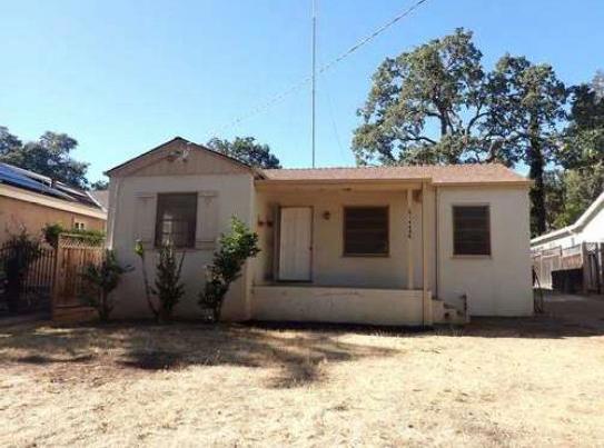 14486 Oak Place, Saratoga CA: https://media.crmls.org/mediaz/63450d27-f59f-4252-b330-f3a737e511e3.jpg