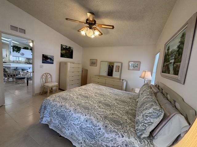 47751 San Salvador, Indio CA: https://media.crmls.org/mediaz/634548d5-c954-4f95-a0a1-7e12a67348f3.jpg