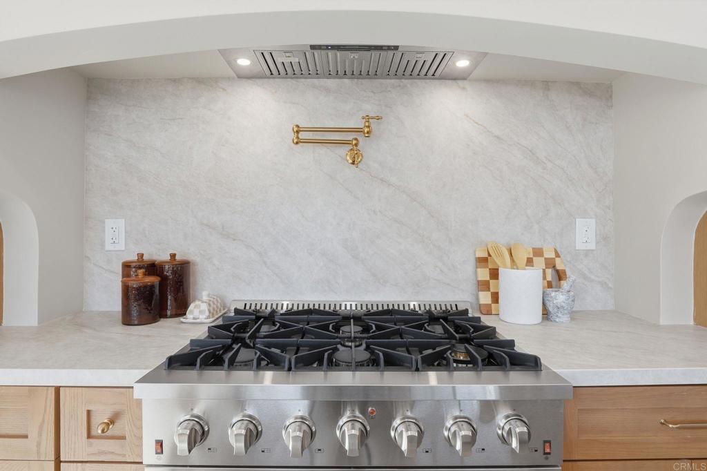 8833 Glenhaven Street - photo 11