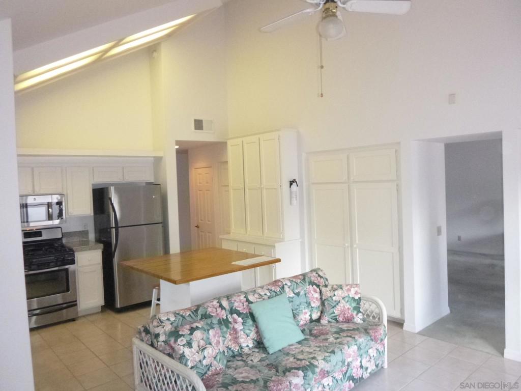 16120 Avenida Venusto - photo 4