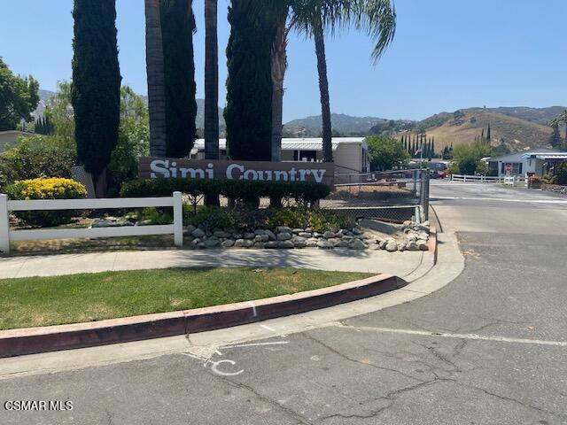 1550 Rory Lane, Simi Valley CA: https://media.crmls.org/mediaz/634678dd-43fd-4e72-b8cf-b548e65fc96b.jpg
