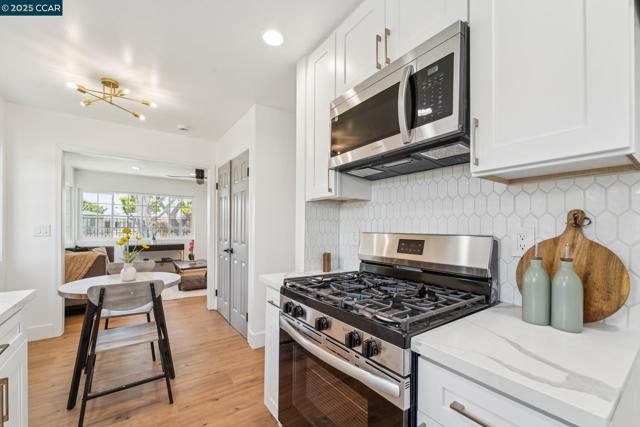23230 Anchor Avenue, Carson CA: https://media.crmls.org/mediaz/63469b9f-df6d-4b25-8675-2bc09969f33a.jpg