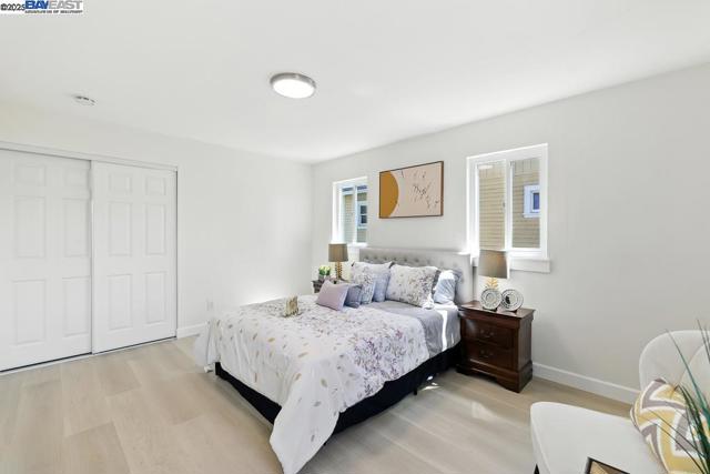 1739 E 22Nd St, Oakland CA: https://media.crmls.org/mediaz/6346d7bf-4d48-4541-a1bd-0910e73cfe7a.jpg