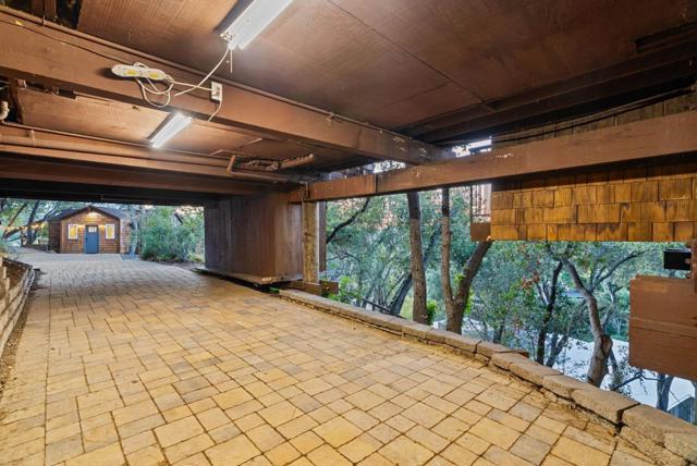 120 Pinta Court, Los Gatos CA: https://media.crmls.org/mediaz/63475ac3-e3db-4e63-b2d6-7e06063c8d89.jpg