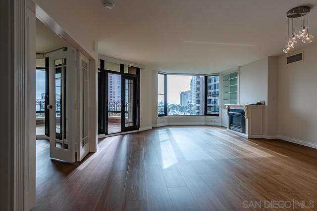 500 W Harbor Dr, San Diego CA: https://media.crmls.org/mediaz/6349a1b0-9575-42b4-a4be-e5ec12719632.jpg