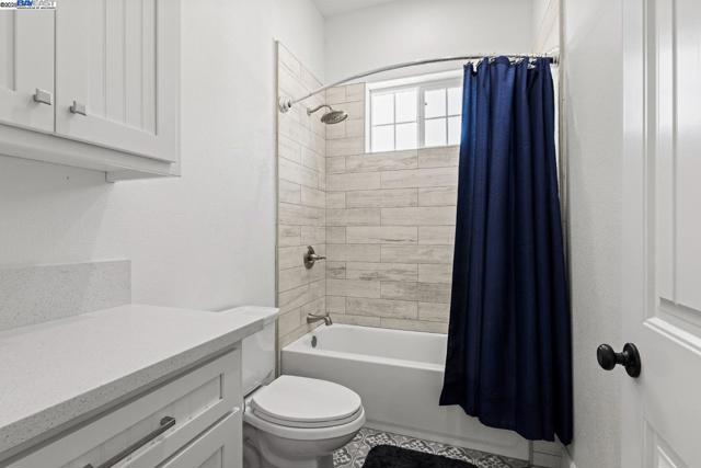 Image 29 of 47 For 1761 Springvale Rd