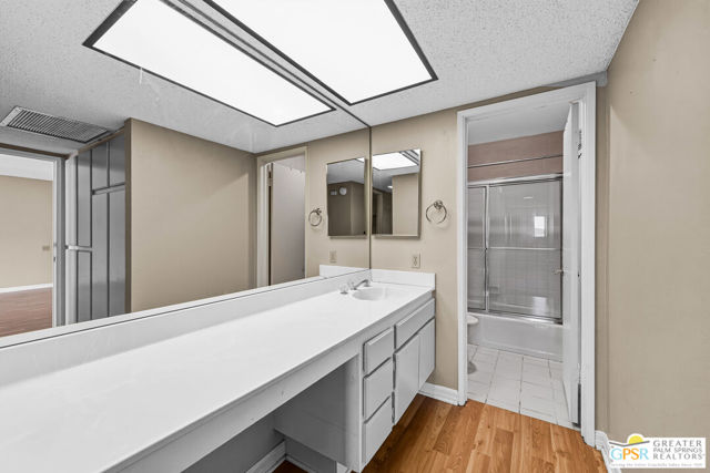 2240 S Palm Canyon Drive #24, Palm Springs, CA 92264