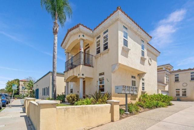 Detail Gallery Image 2 of 16 For 324 Park Way #3,  Chula Vista,  CA 91910 - 3 Beds | 2/1 Baths