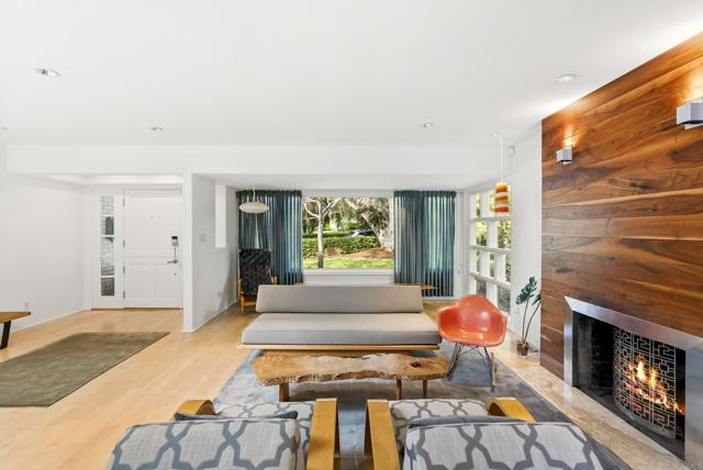 Detail Gallery Image 12 of 58 For 6028 Beaumont Ave, La Jolla,  CA 92037 - 5 Beds | 4 Baths