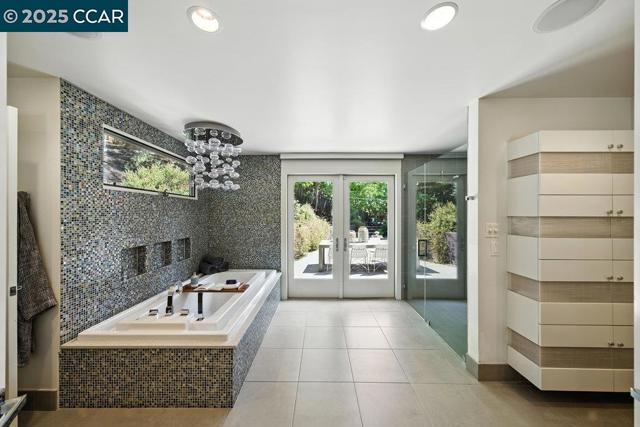 1341 Juanita Dr, Lafayette CA: https://media.crmls.org/mediaz/634faaac-9a0e-40d7-9bf4-7c2a42714025.jpg