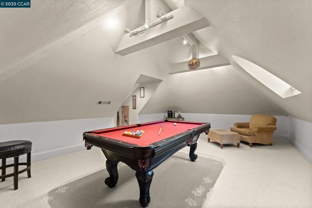 4860 Venner Rd, Martinez CA: https://media.crmls.org/mediaz/634ffb60-02c2-4770-baed-52c820a45132.jpg