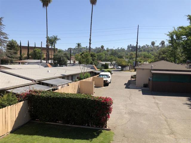 Detail Gallery Image 4 of 23 For 1341 S Juniper St #C,  Escondido,  CA 92025 - 2 Beds | 1/1 Baths