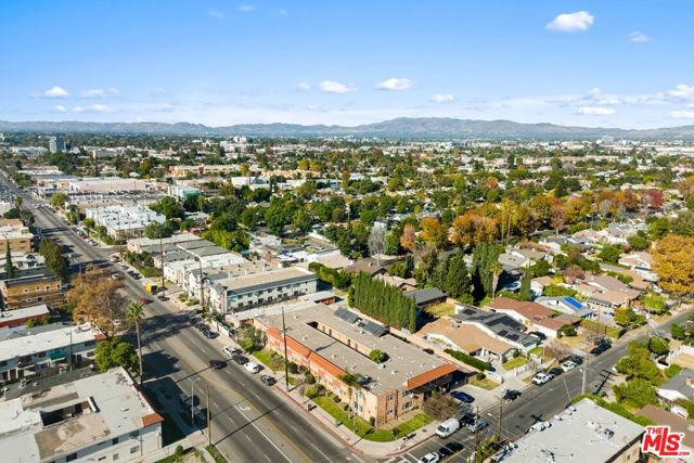 13907 Vanowen Street, Los Angeles, California 91405, ,Multi-Family,For Sale,Vanowen,23342037