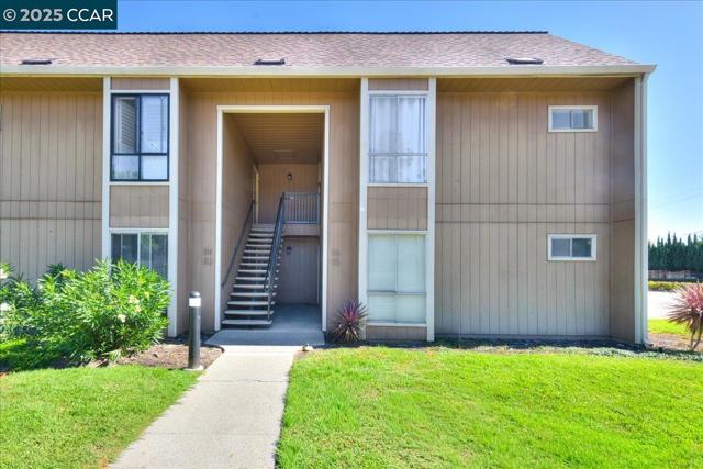 8975 Alcosta Blvd, San Ramon CA: https://media.crmls.org/mediaz/635186a9-e7ce-44d9-b912-ebee4eb251ad.jpg