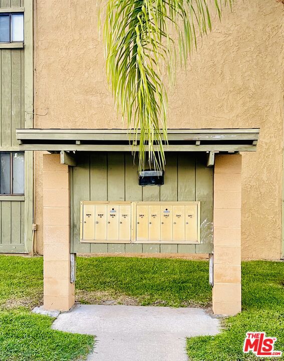 3843 Monterey Avenue, Baldwin Park CA: https://media.crmls.org/mediaz/6351ca74-7c3a-42d6-bc40-0c3500210aa6.jpg